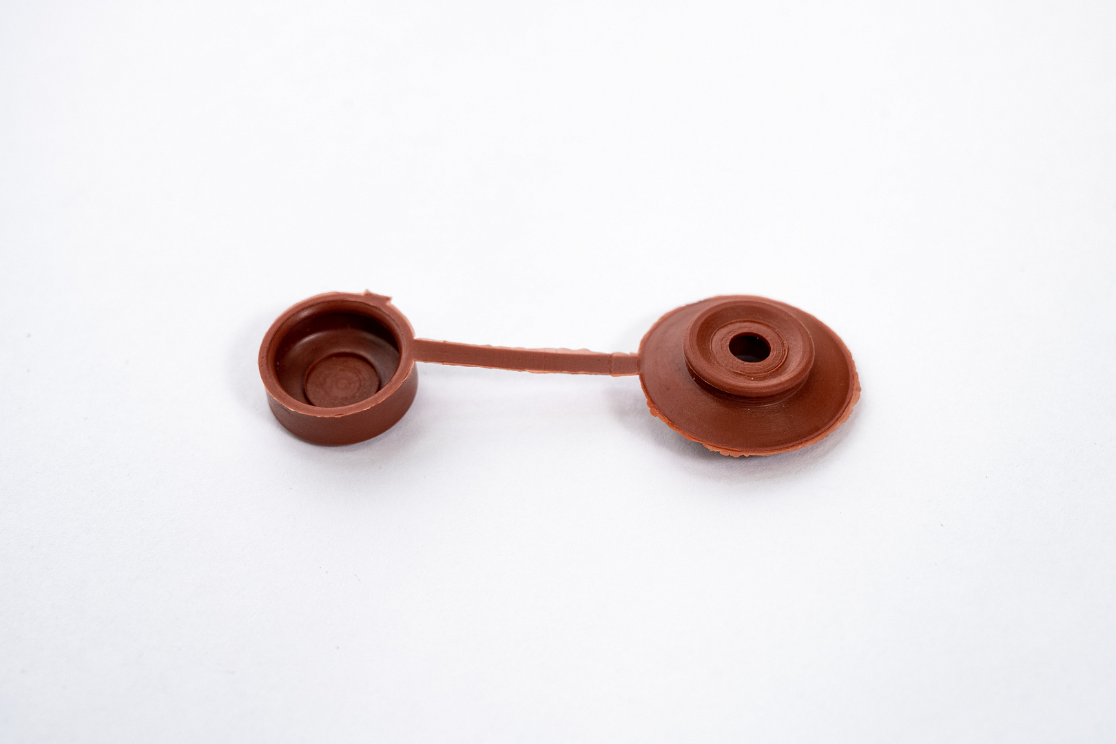 Колпачок защитный декоративный, красно-коричневый