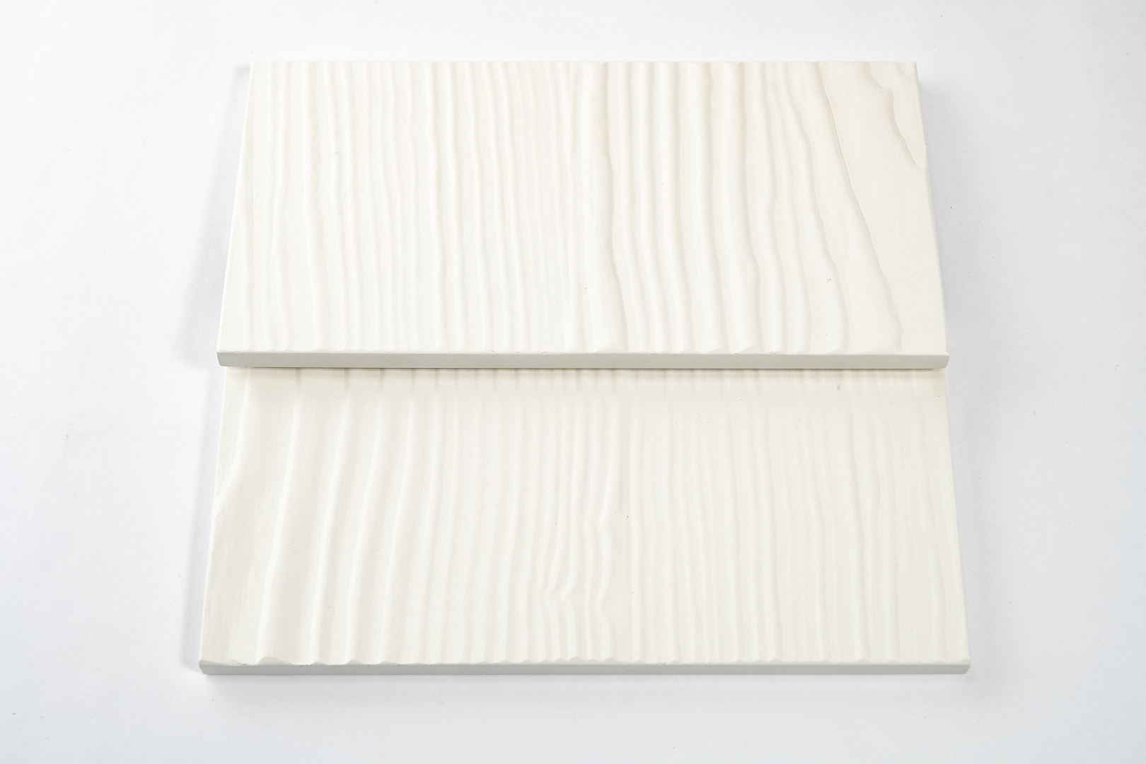 Сайдинг Берген текстура Сосна, цвет - белый RAL 9003